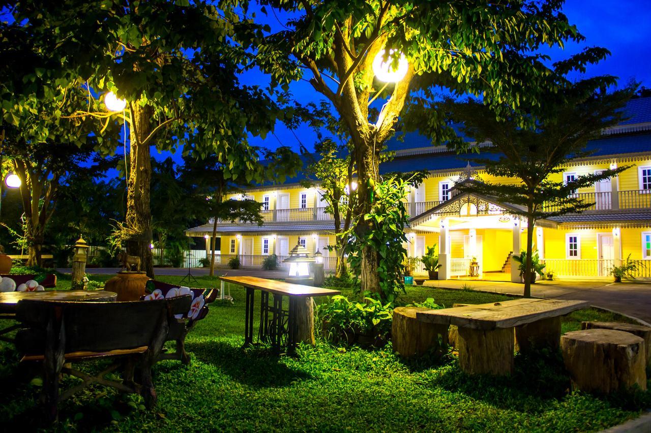 Raiwin Buri Resort Phrae Esterno foto